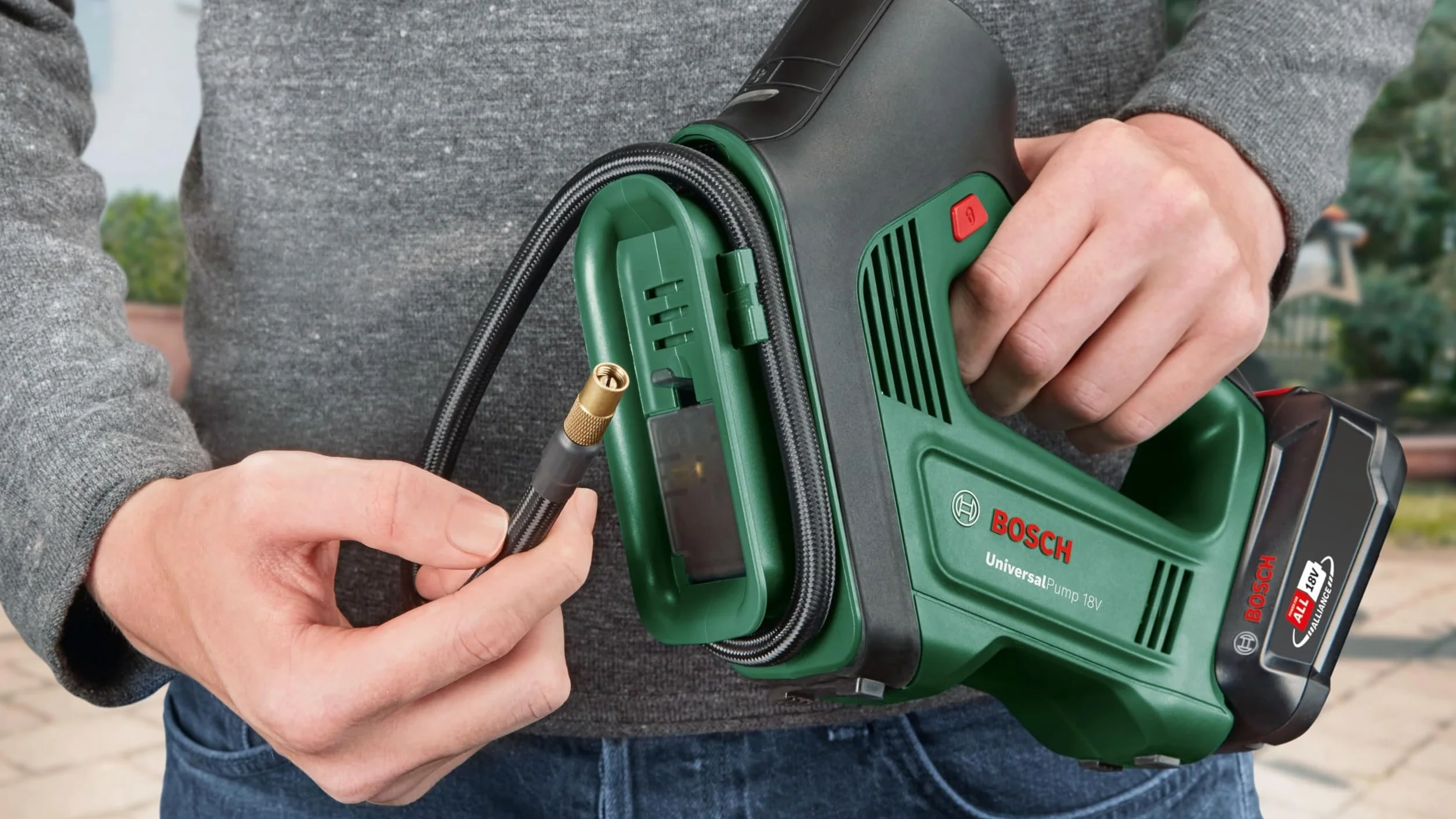 Bosch - Pompa powietrza/sprężarka powietrza 18V (bez akumulatora, system 18V, do opon samochodowych, motocyklowych i rowerowych, 150 PSI, 10.3 bar, opakowanie kartonowe)