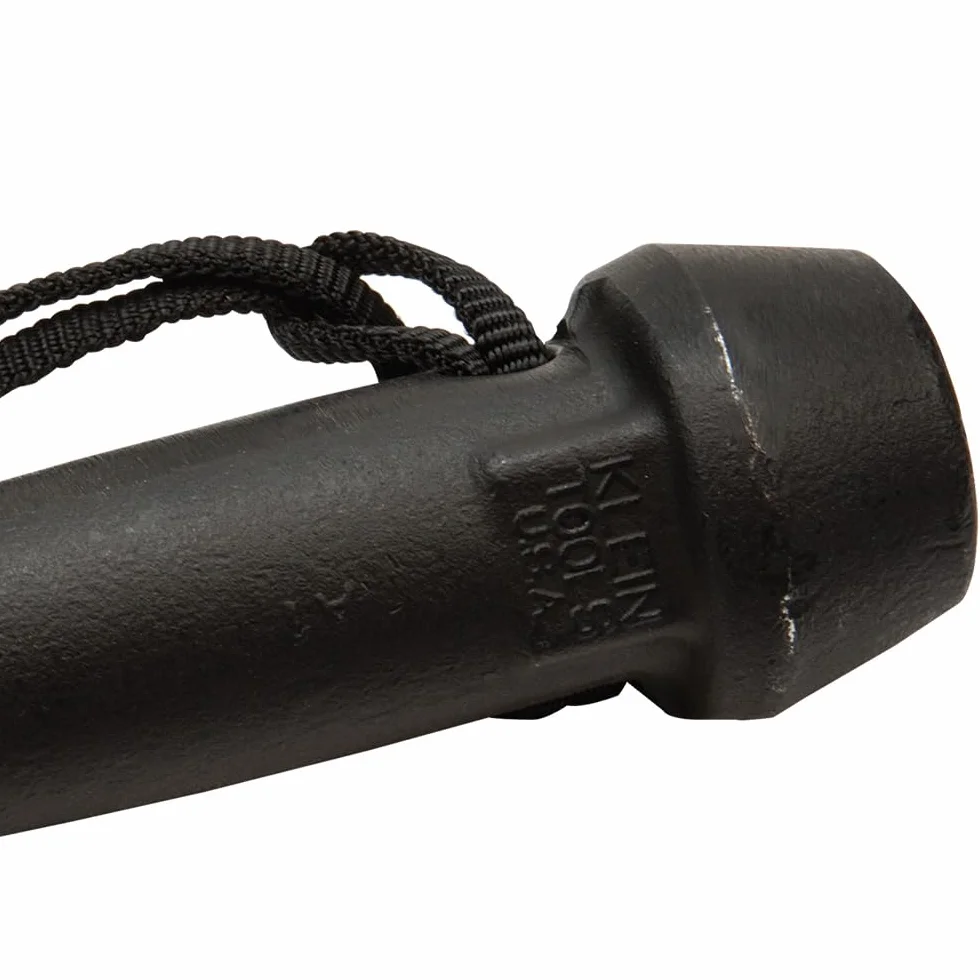 Klein Tools 3255TT Szpilka z szeroką głowicą, wyprodukowana w USA, kuta, hartowana stal z czarną powłoką i otworem do przymocowania, 1 i 1/4 cala