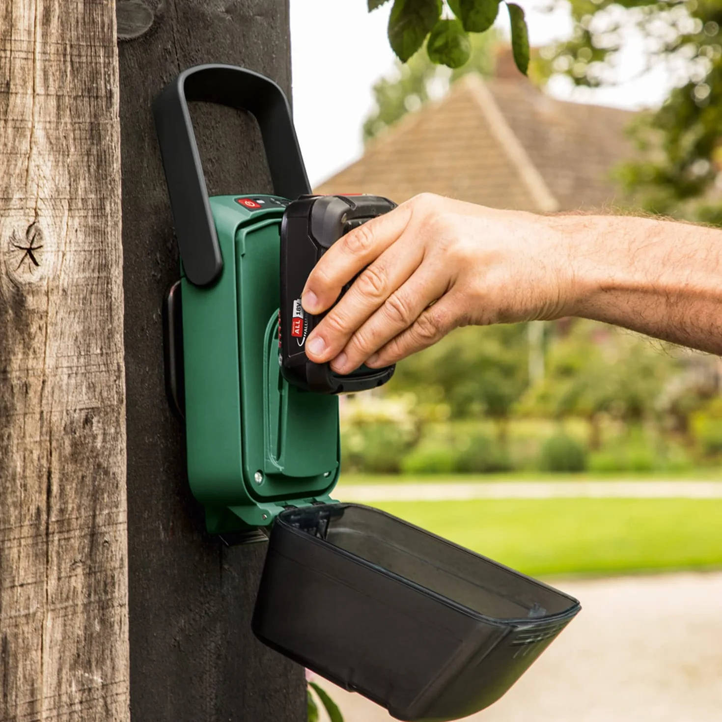 Bosch GardenPump 18V-2000 Akumulatorowa Pompa do Wody Deszczowej 18V System