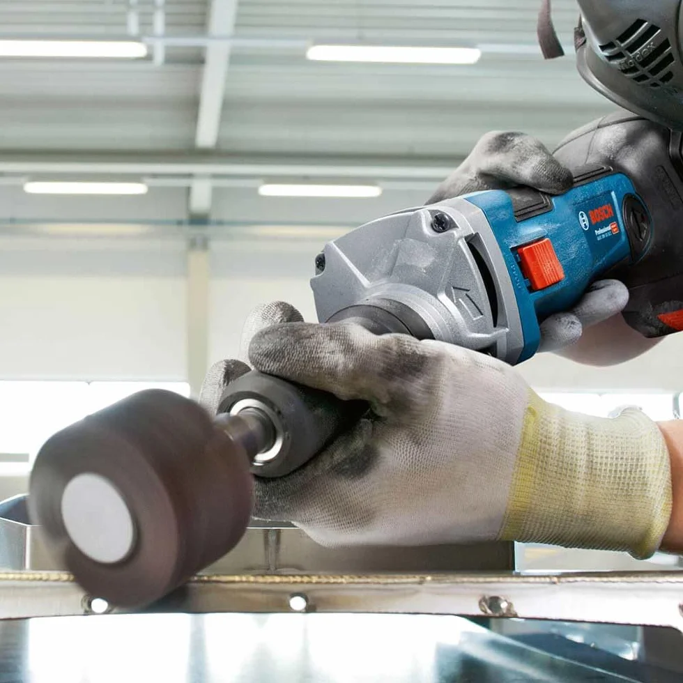 Bosch Professional System profesjonalny 18 V firmy : akumulatorowa szlifierka prosta GGS 18V-10 SLC (bez akumulatorów i ładowarki, walizka L-BOXX 136)