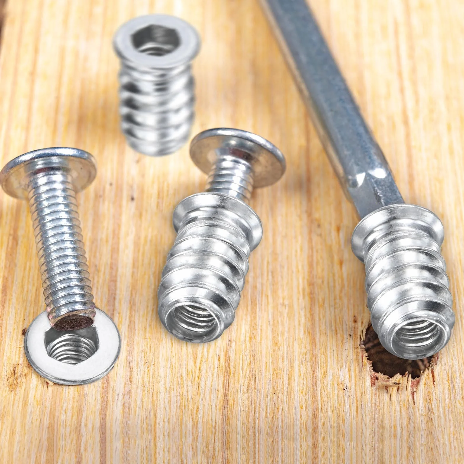Nakrętka wkręcana M8 x 15 mm ocynkowana sześciokątna 30 sztuk