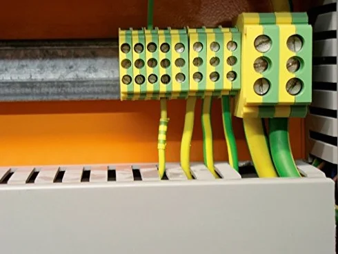 WÜRTH Elektroizolacyjna taśma czarna 15 mm x 10 m