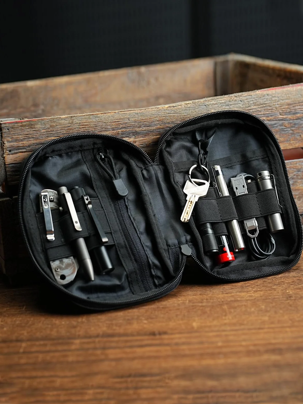 Sayram SP5 EDC Organizer Narzędzi, mała torba na narzędzia z zapięciem na rzepy, EDC Pouch torba taktyczna z 6 kieszeniami na wyposażenie EDC, organizer multitool z zamkiem błyskawicznym – czarny