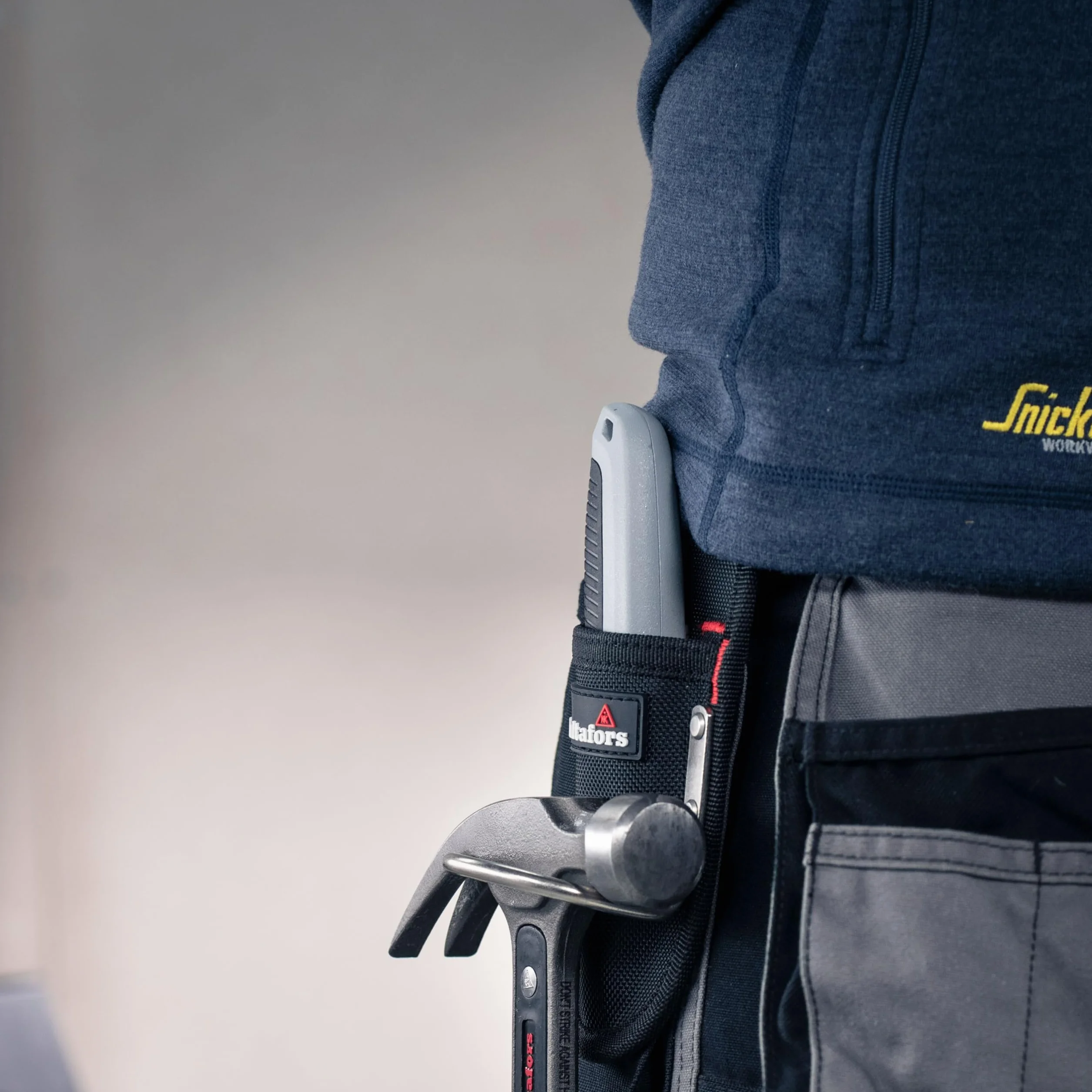 Hultafors Uchwyt na młotek i narzędzia I uchwyt na pasek do małych narzędzi I wytrzymały materiał o gęstości 1680 Denier I solidna kabura narzędziowa I kompatybilna z pasami o szerokości do 50 mm I