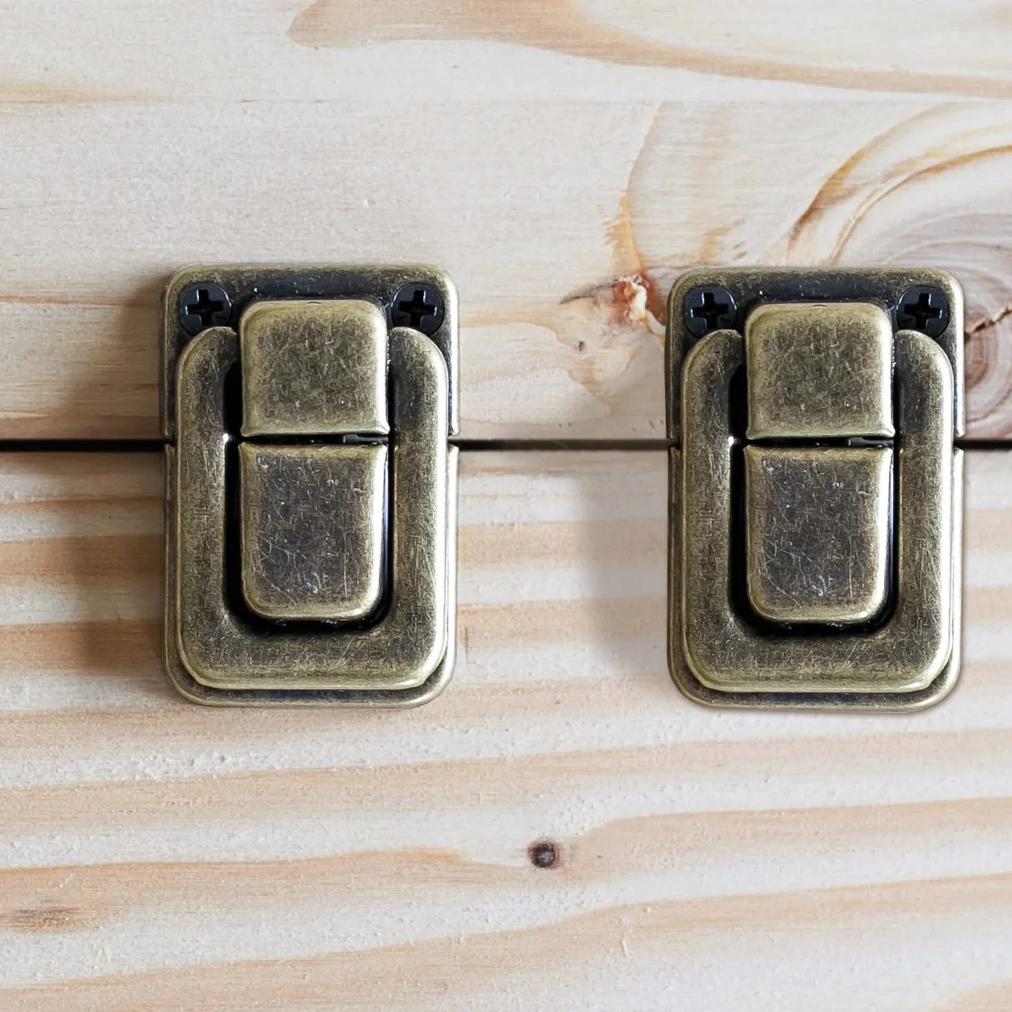 HMF 6492 metalowe zapięcia do walizek w stylu vintage | 2 sztuki | 25 x 38 mm | brąz