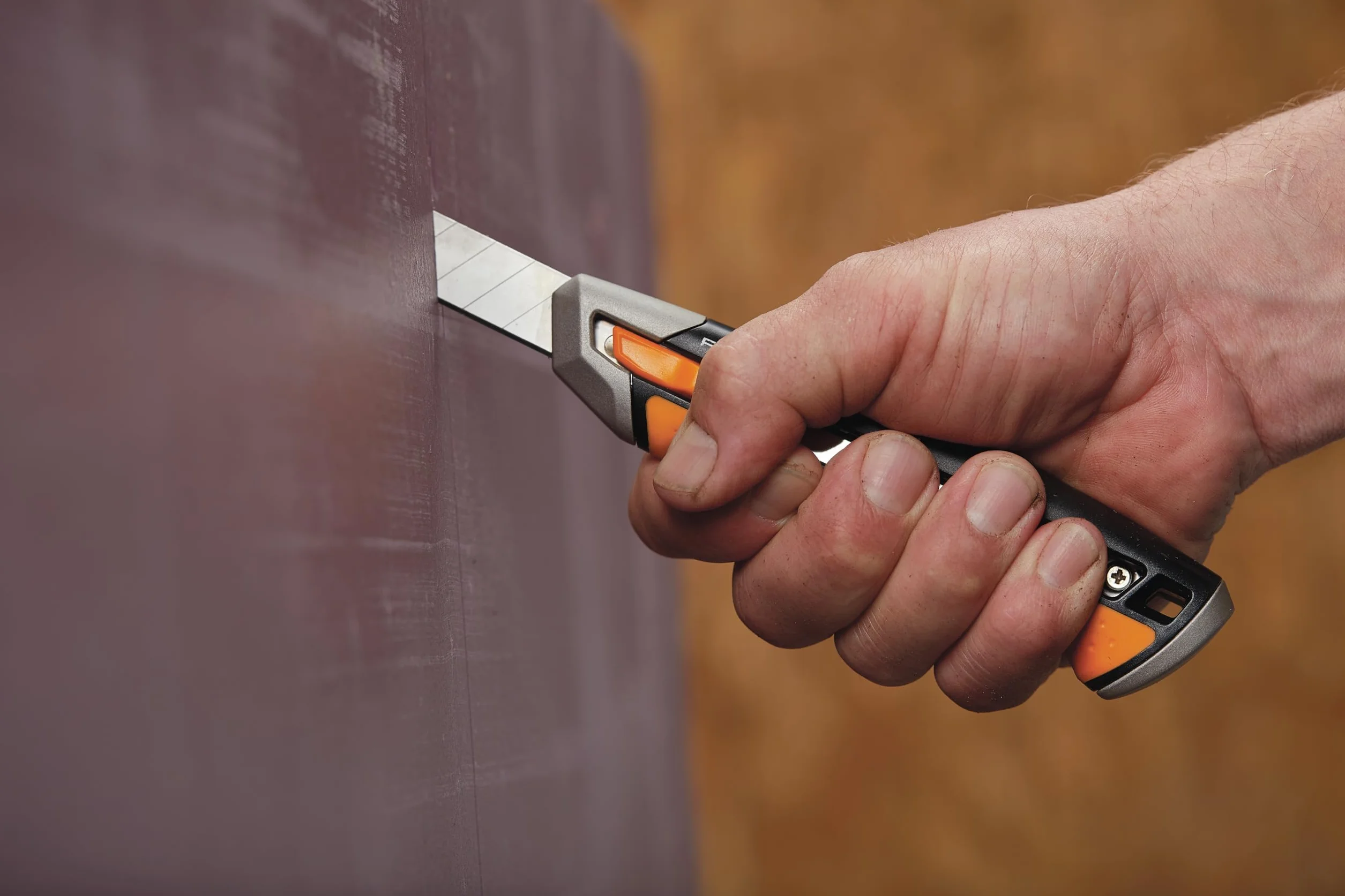 Fiskars Nóż segmentowy 16,5 cm CarbonMax Stal nierdzewna czarny pomarańczowy
