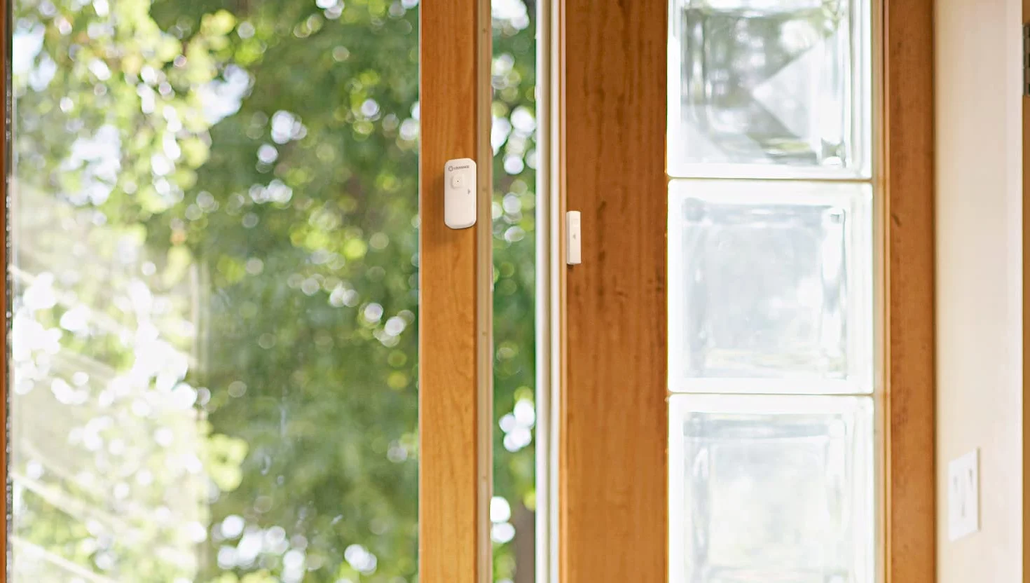 LEDVANCE SMART+ Czujnik kontaktowy z technologią Wifi do wykrywania otwartych drzwi i okien, sterowanie za pomocą smartfona, kompatybilny z Alexa i Google, opakowanie 1 szt.