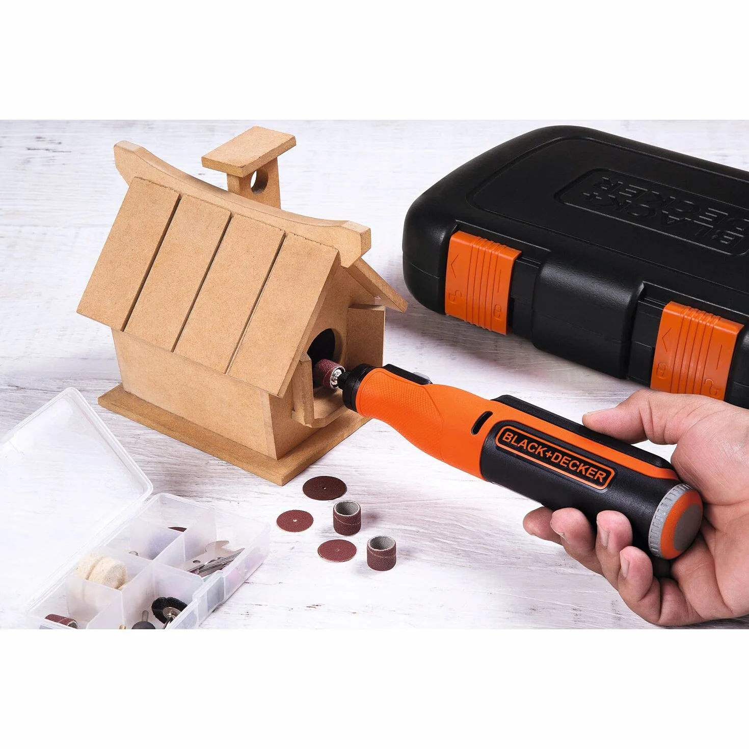 BLACK+DECKER BCRT8IK-XJ Wielofunkcyjny obrotowy 7.2V, 1.5 Ah, 53 Akcesoria w Teczce, 7.2 V