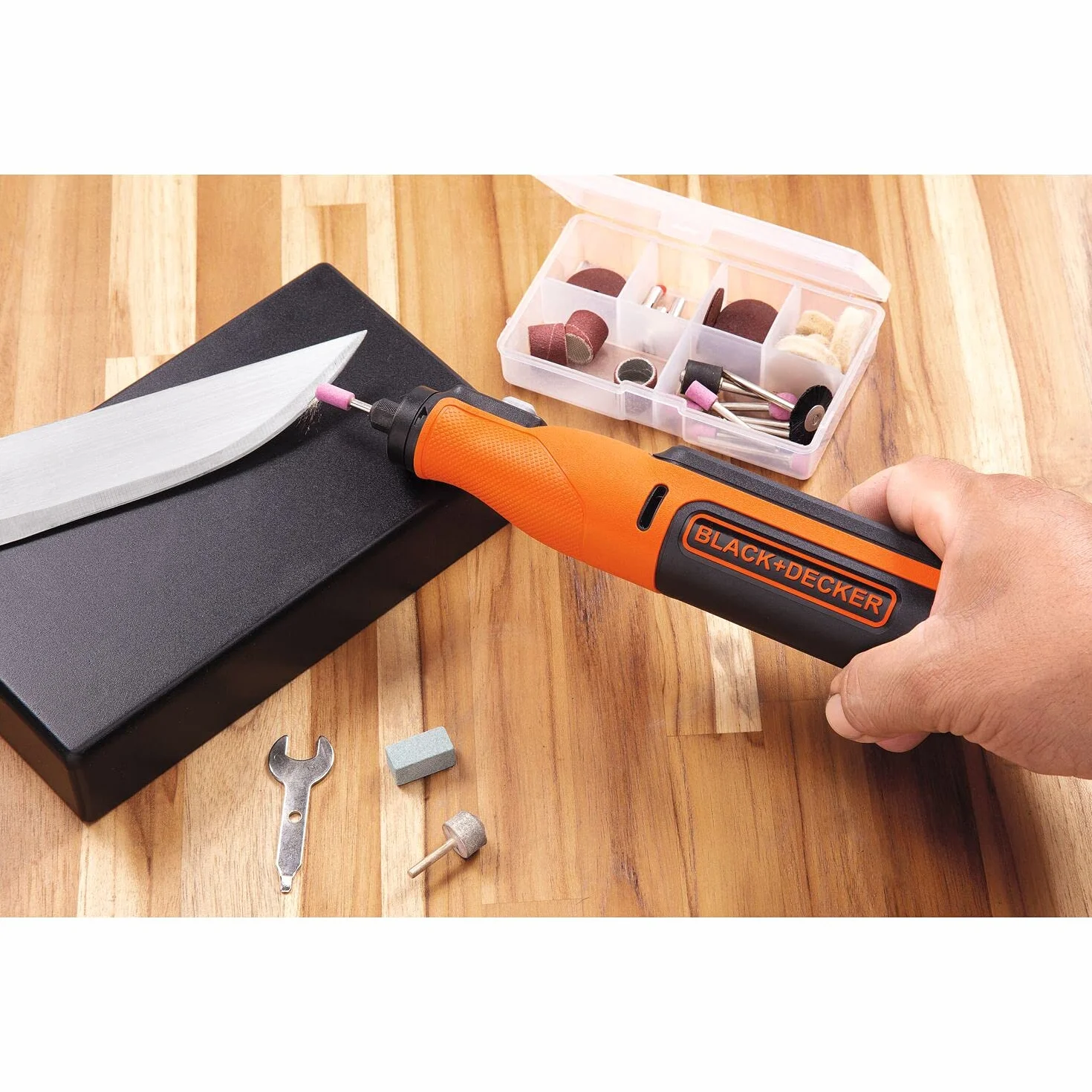 BLACK+DECKER BCRT8IK-XJ Wielofunkcyjny obrotowy 7.2V, 1.5 Ah, 53 Akcesoria w Teczce, 7.2 V