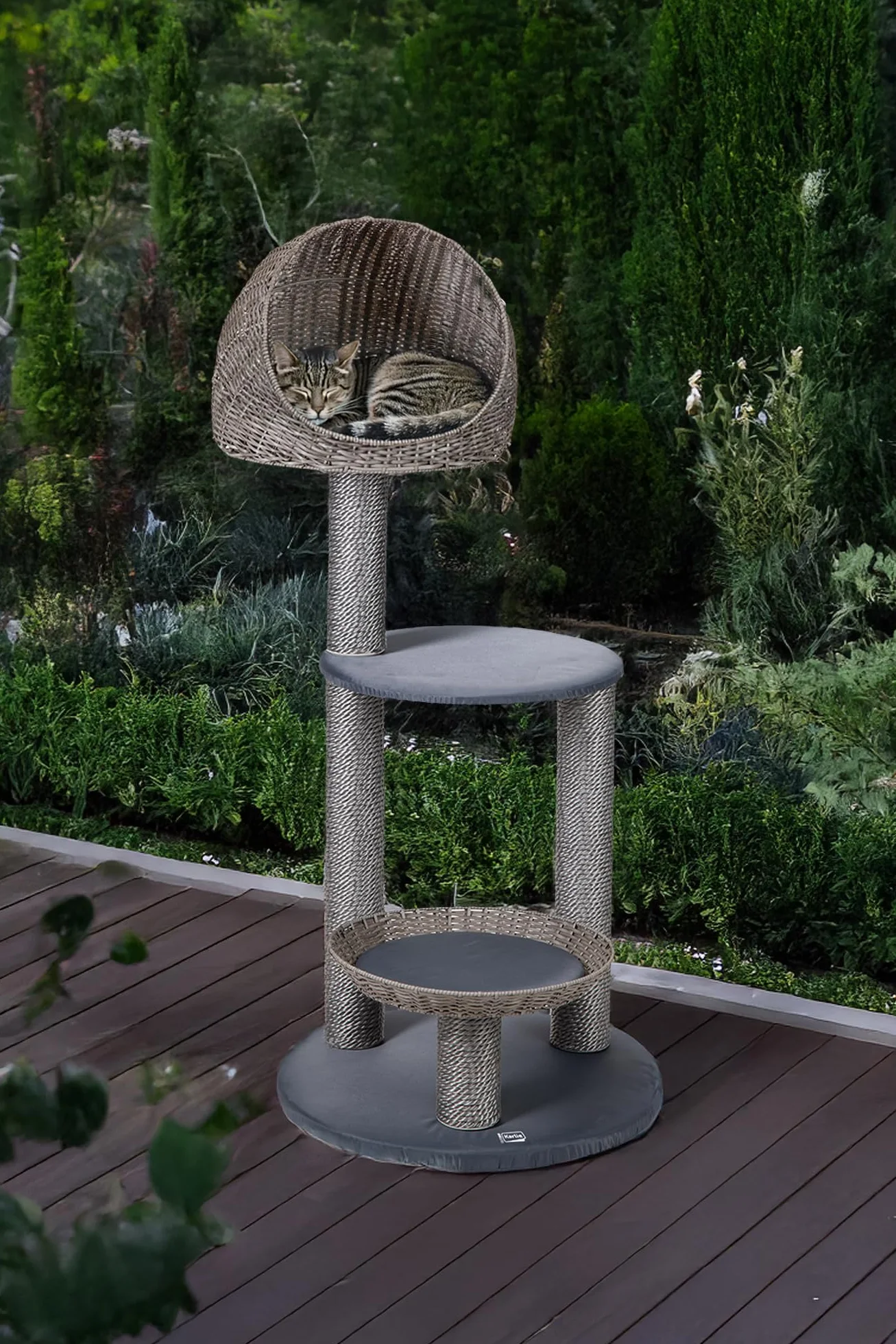 Karlie 522670 Outdoor drapak Rixy, szary, 56 x 56 x 129,5 cm (1 opakowanie)