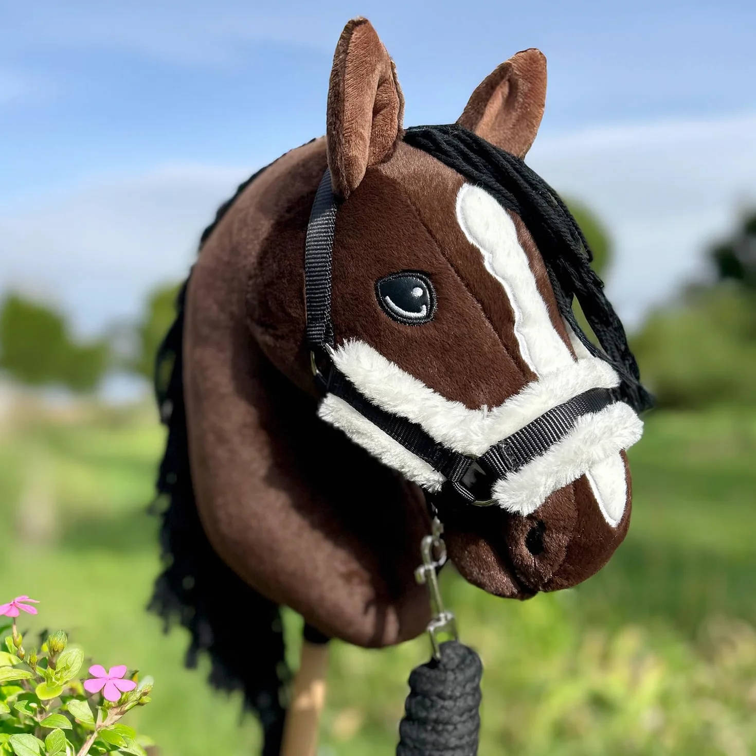 Hobby Horse Black Moumoute Halter Akcesory ze smyczą i czapką zabezpieczającą przed owadami, czarno-białe, do hobbystów, dla koni, rozmiar A4/A3